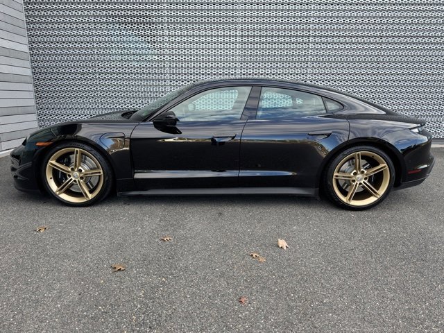 Used 2022 Porsche Taycan 4S image 2