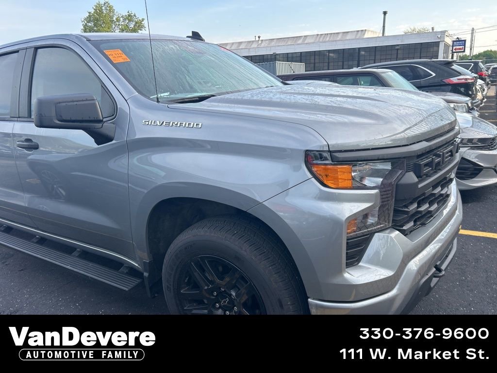 Used 2024 Chevrolet Silverado 1500 Custom AWD/4WD image 1