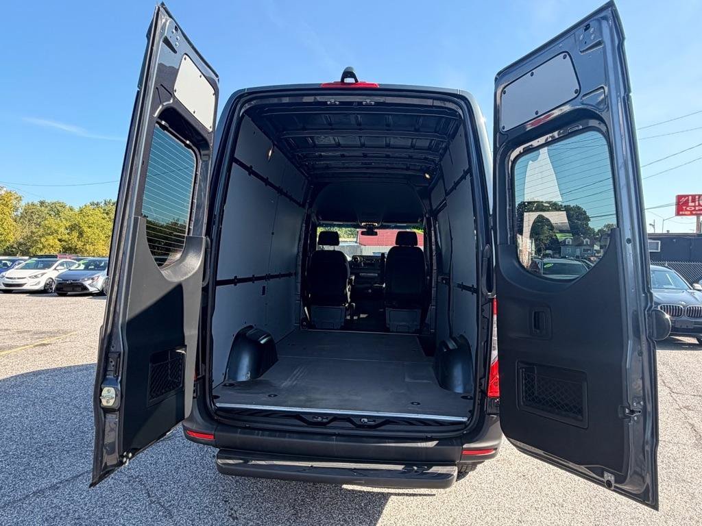 Used 2020 Mercedes-Benz Sprinter 2500 image 11