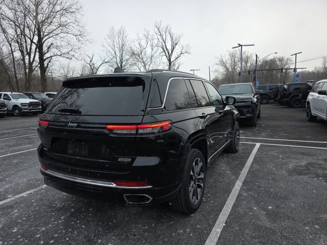 Used 2022 Jeep Grand Cherokee Overland w/ Advanced Protech Group III image 5