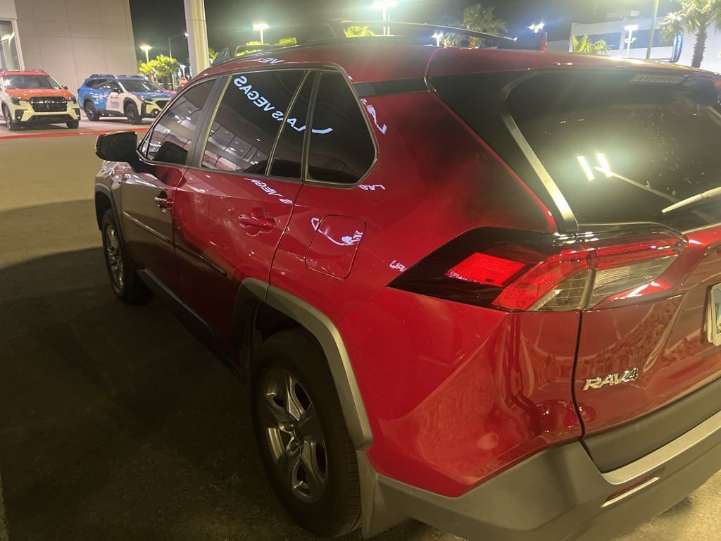 Used 2025 Toyota RAV4 XLE AWD/4WD image 29