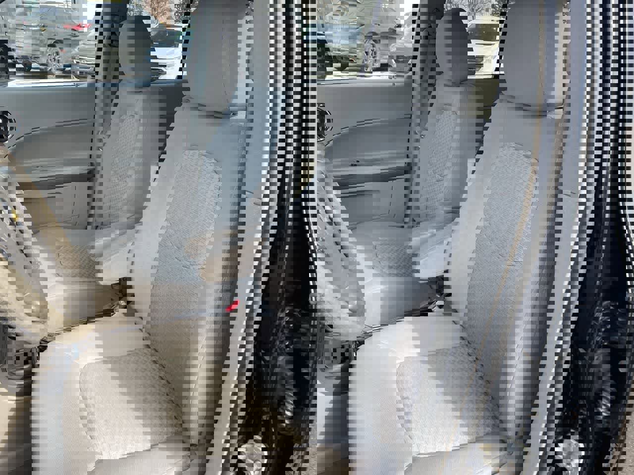 Used 2010 Chevrolet HHR LT image 12