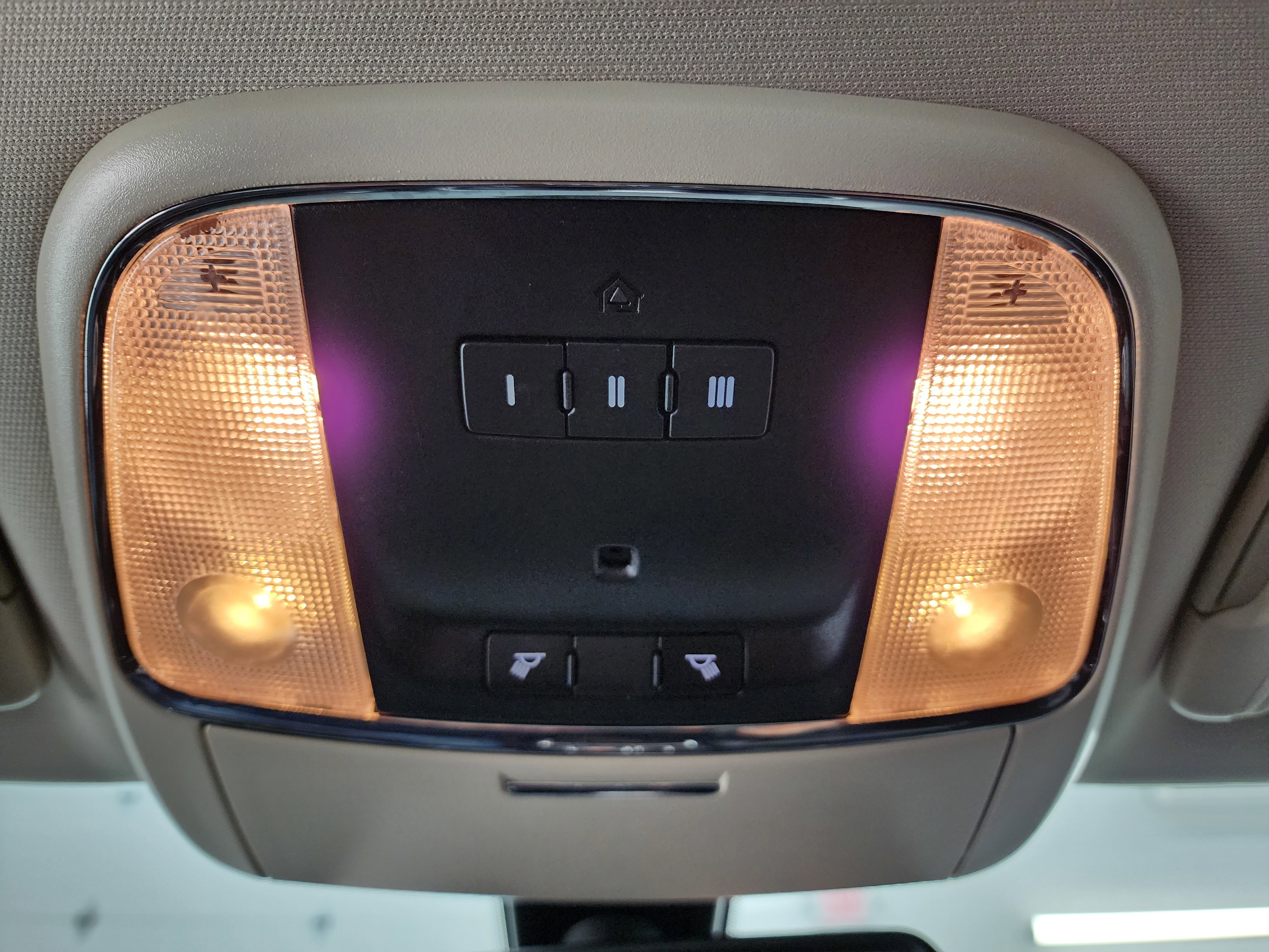 Used 2019 Chrysler 300 Limited image 44