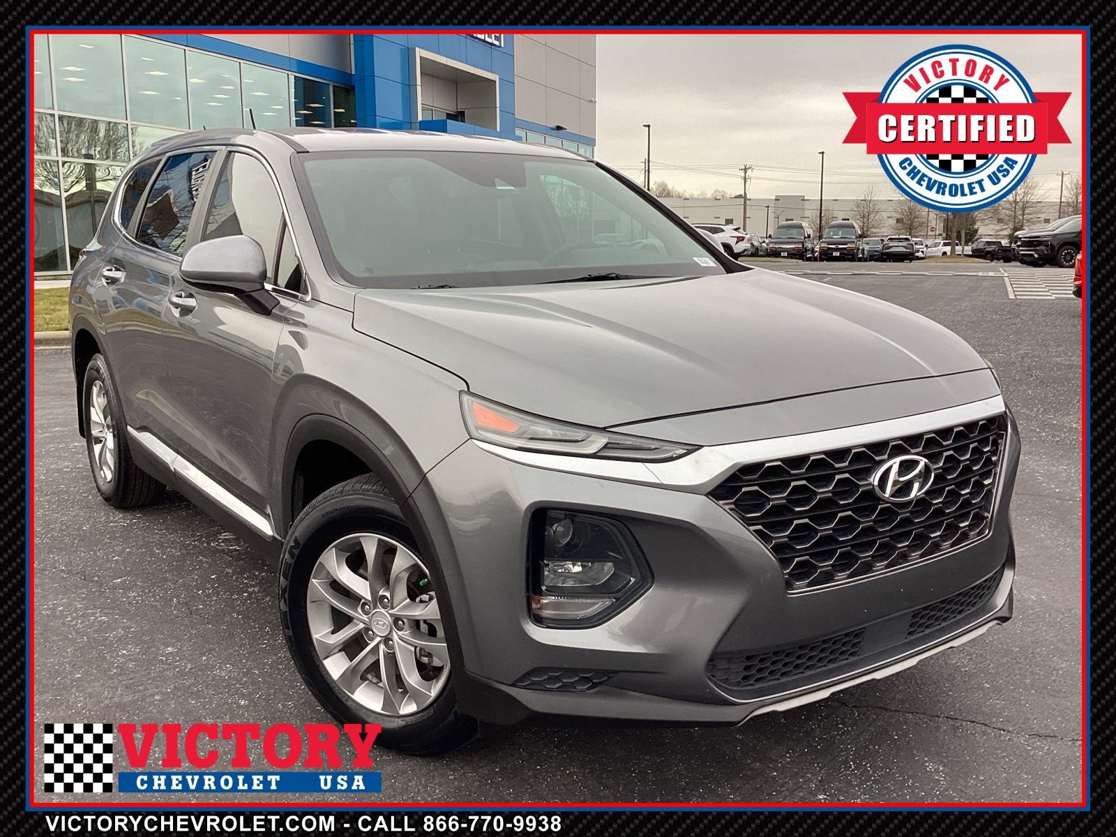 Used 2020 Hyundai Santa Fe SE image 1