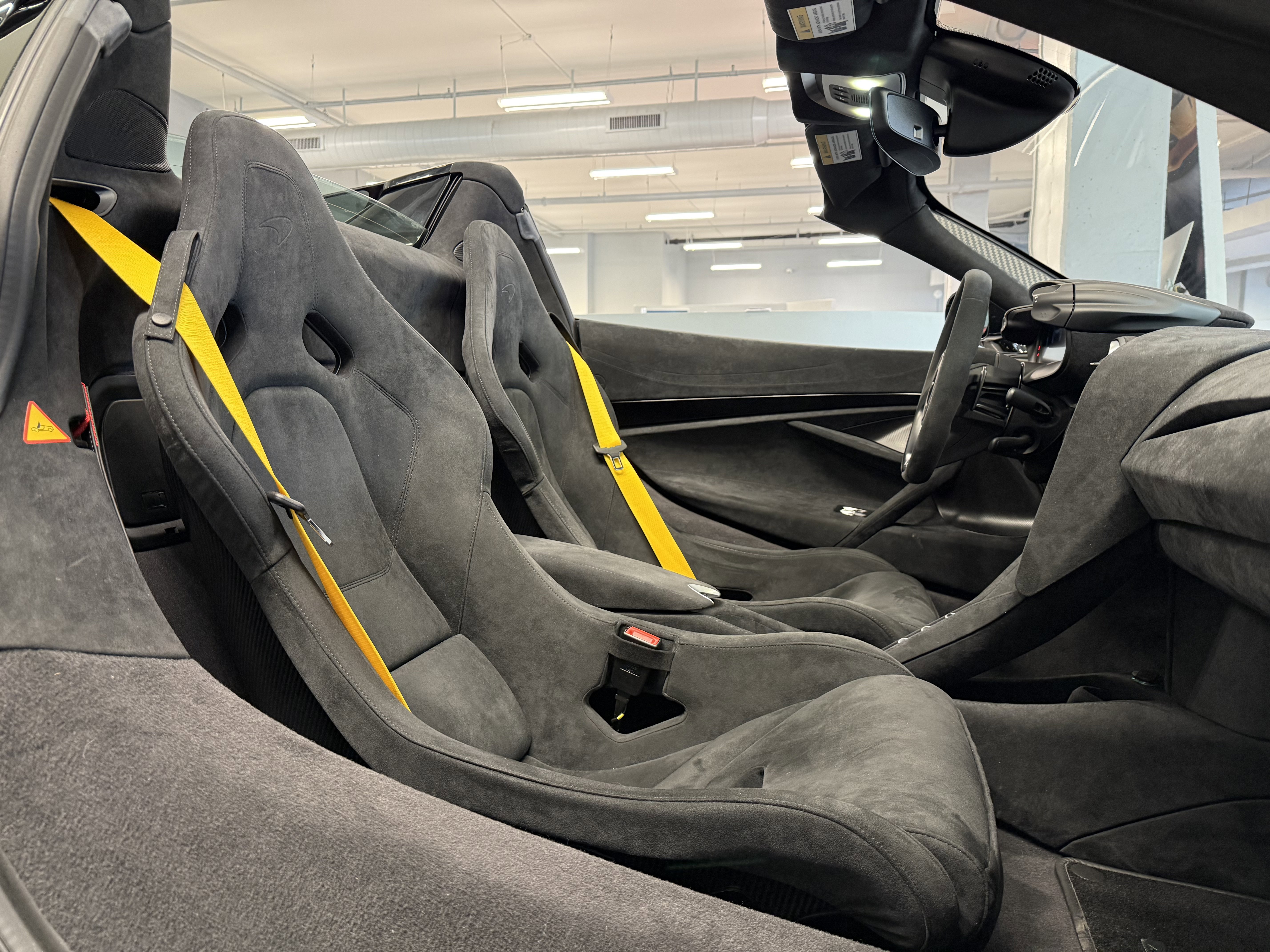 Used 2025 McLaren 750S Spider image 20