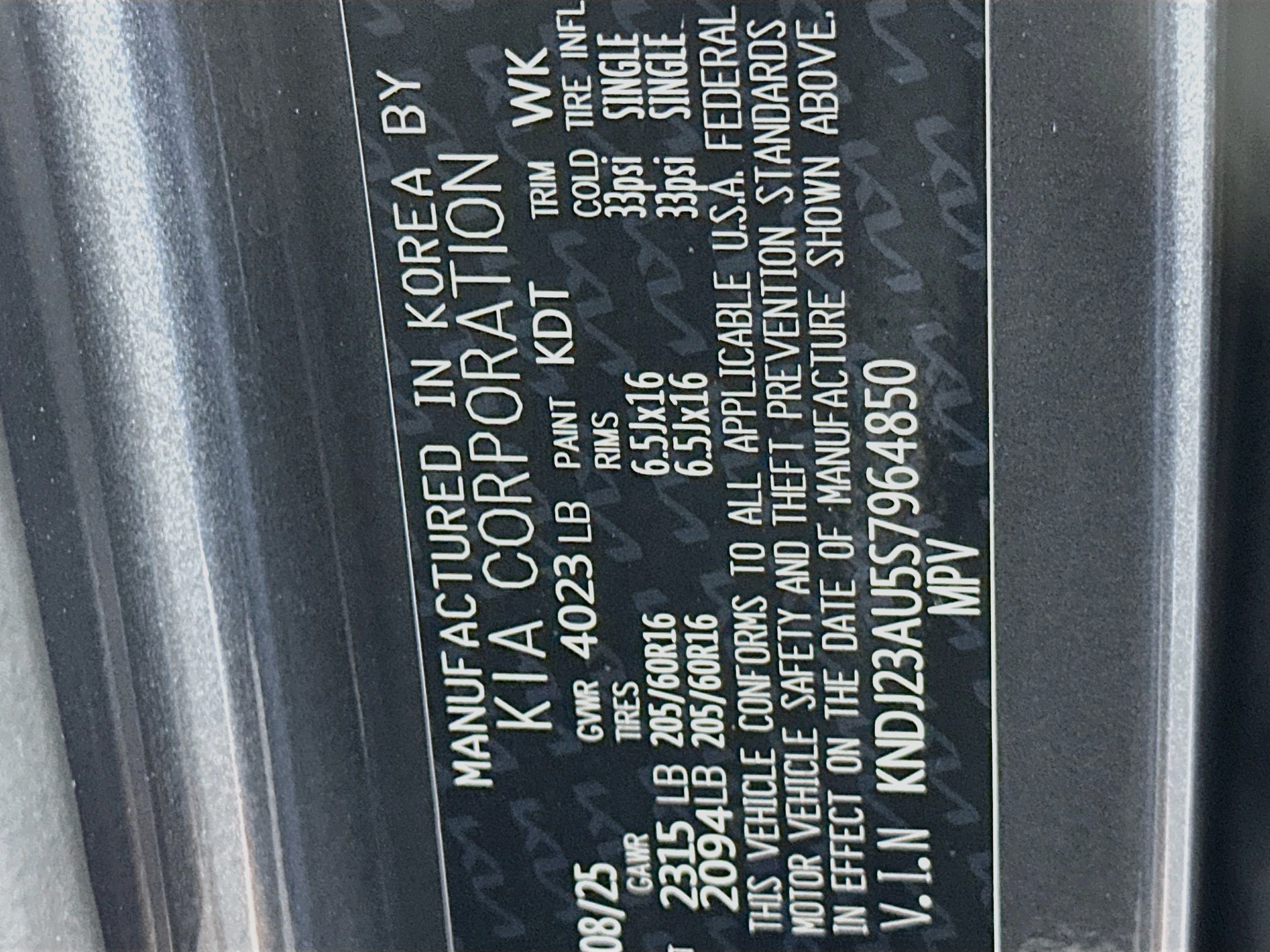Used 2025 Kia Soul LX w/ LX Technology Package FWD image 12