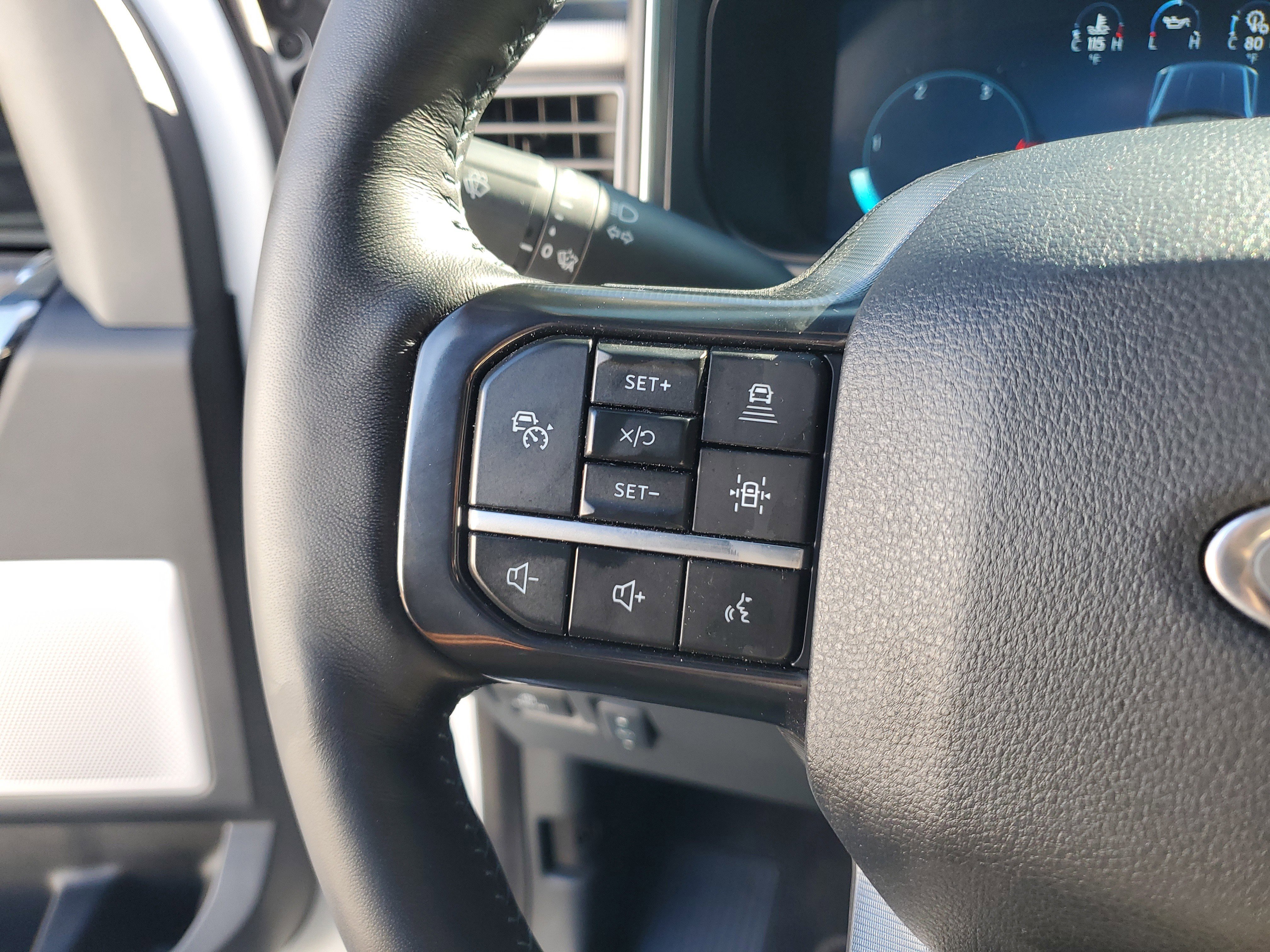 Used 2025 Ford F250 Platinum image 29