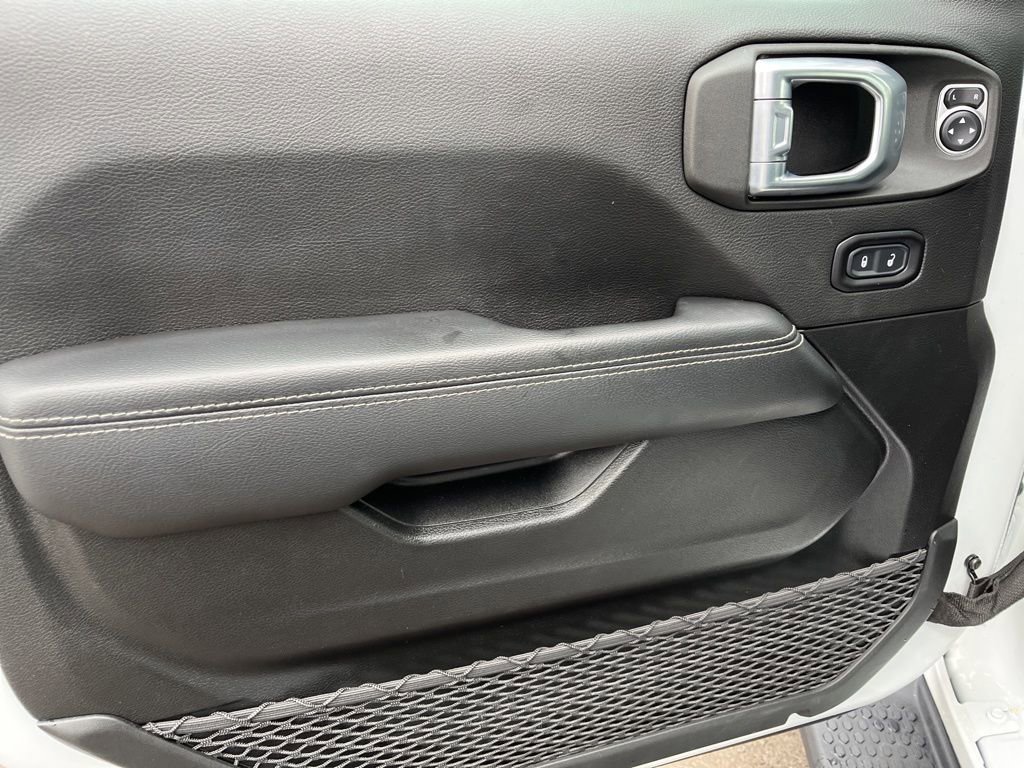 Used 2021 Jeep Wrangler Unlimited Sahara w/ Dual Top Group image 25