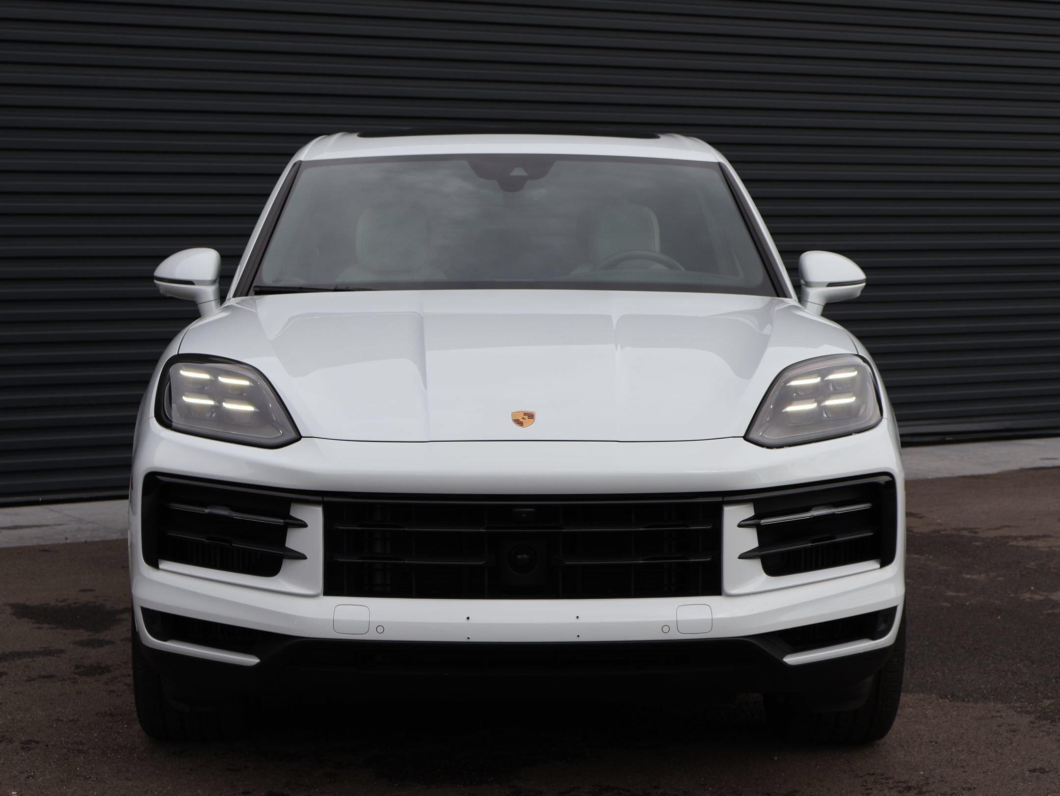 Certified 2025 Porsche Cayenne AWD/4WD image 7