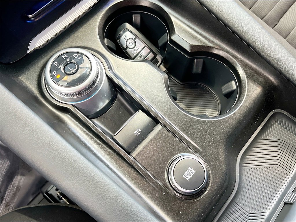 Used 2025 Ford Explorer ST-Line w/ Premium Package image 17