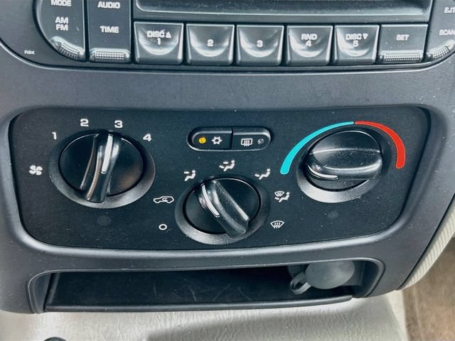Used 2006 Jeep Liberty Sport AWD/4WD image 19