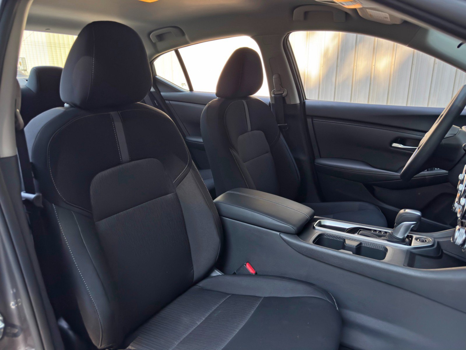 Used 2025 Nissan Sentra SV FWD image 31