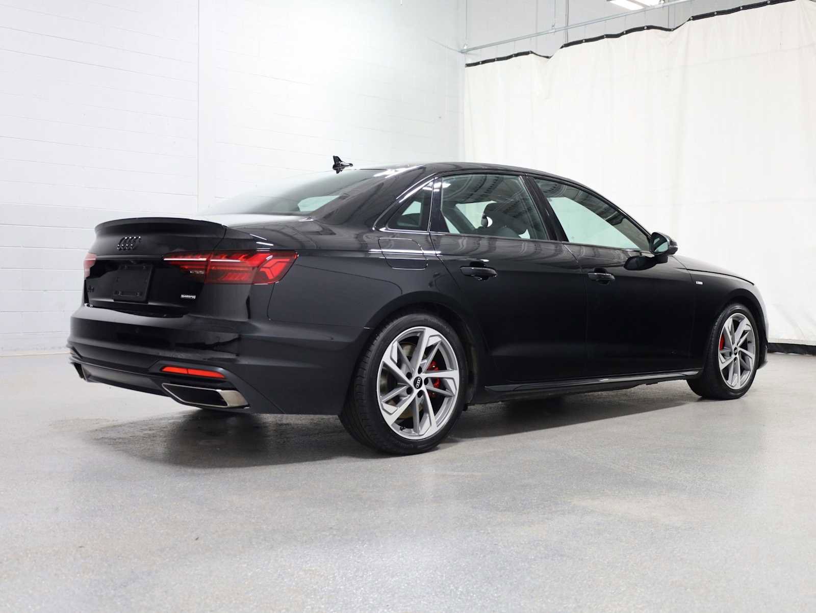 Used 2023 Audi A4 2.0T Premium Plus w/ Premium Plus Package AWD/4WD image 9