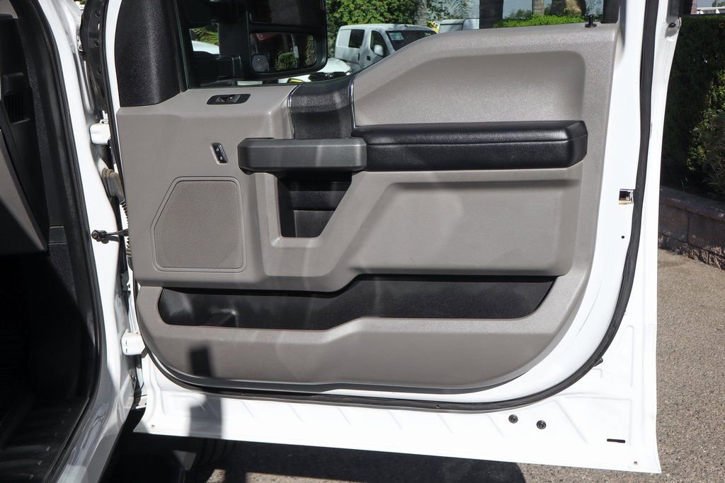 Used 2017 Ford F550 4x4 Crew Cab Super Duty image 48