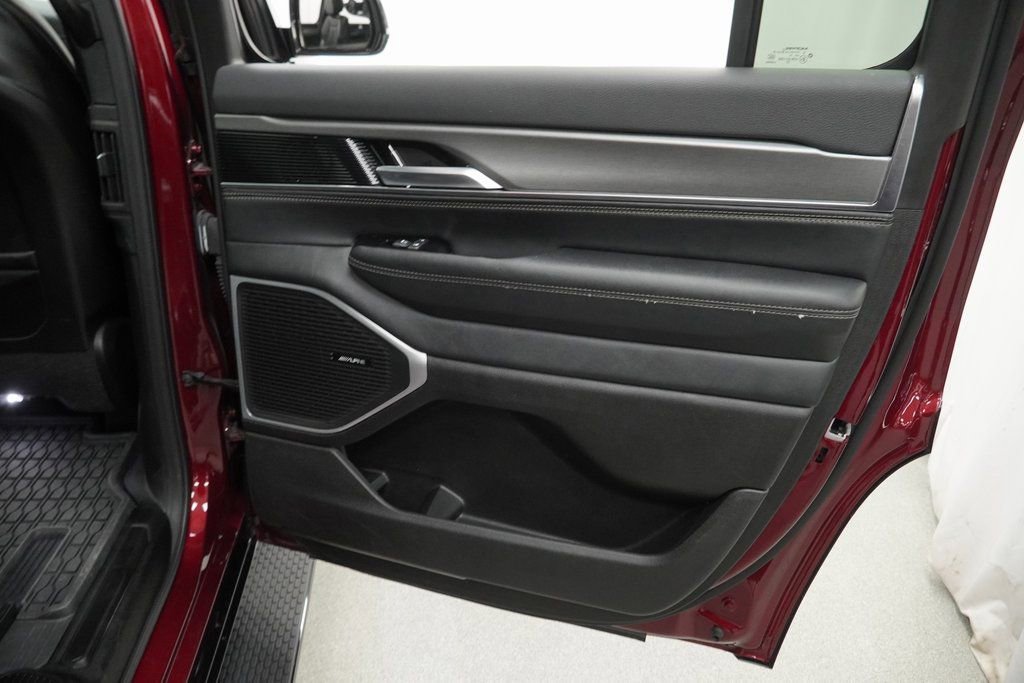 Certified 2024 Jeep Wagoneer Series II AWD/4WD image 43
