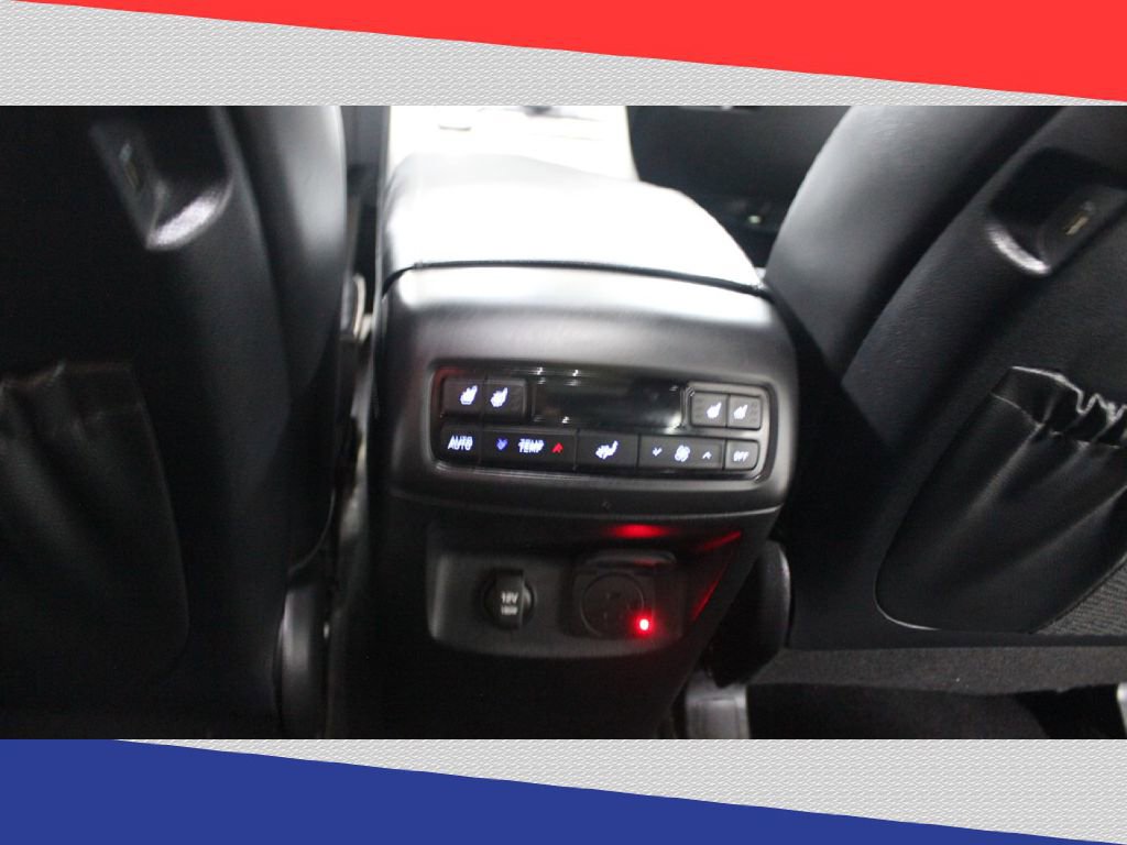 Used 2021 Hyundai Palisade Calligraphy image 30