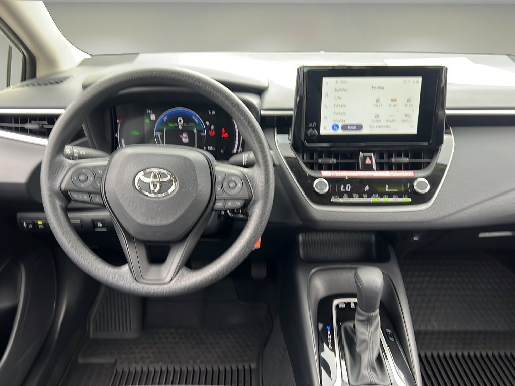 Used 2026 Toyota Corolla LE FWD image 14