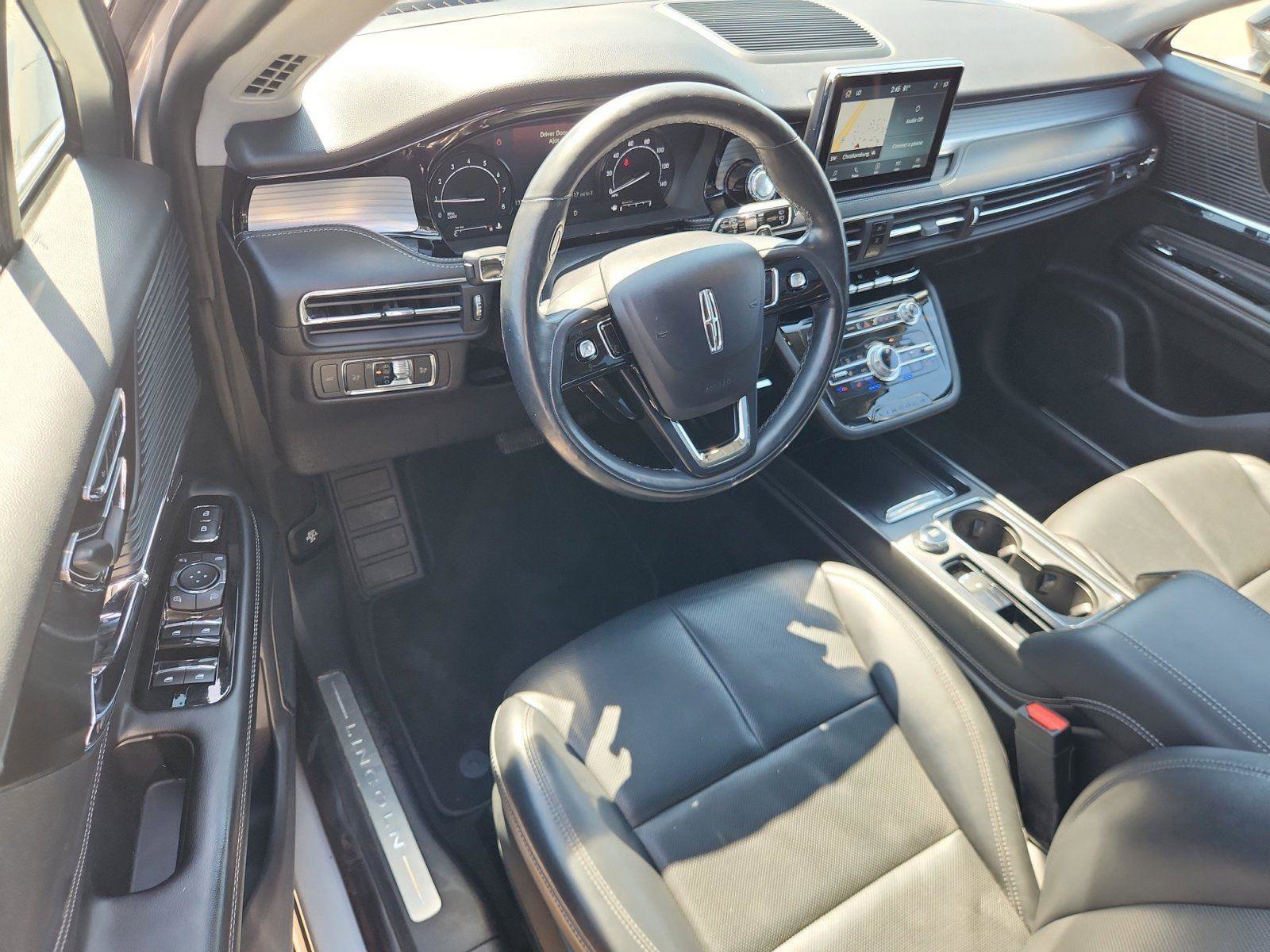 Used 2022 Lincoln Corsair AWD w/ Premium Package image 18