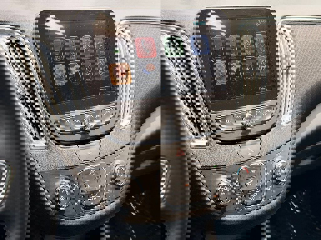 Used 2018 Chevrolet Malibu LT image 30