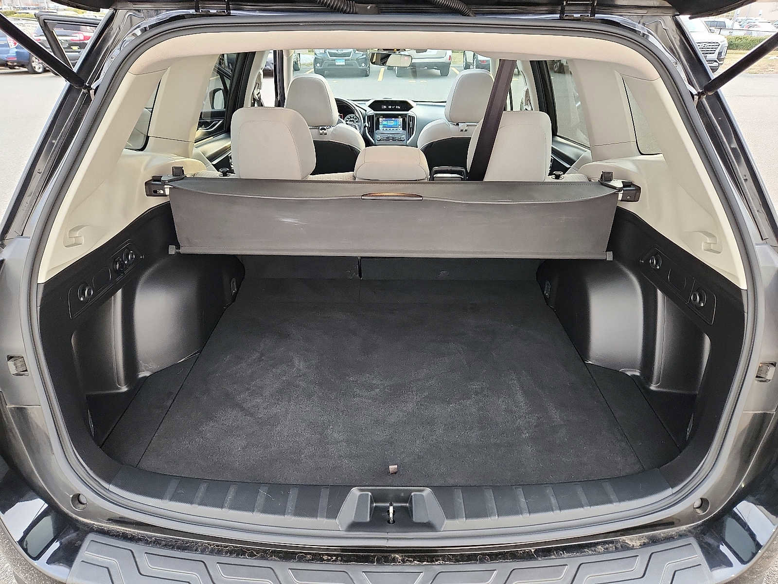 Used 2020 Subaru Forester Premium image 27