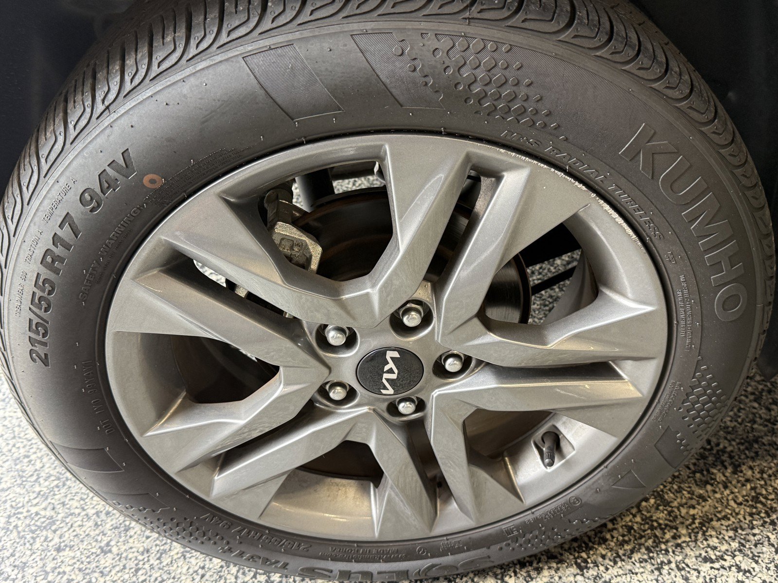 Used 2023 Kia Seltos S w/ Navigation Package FWD image 32
