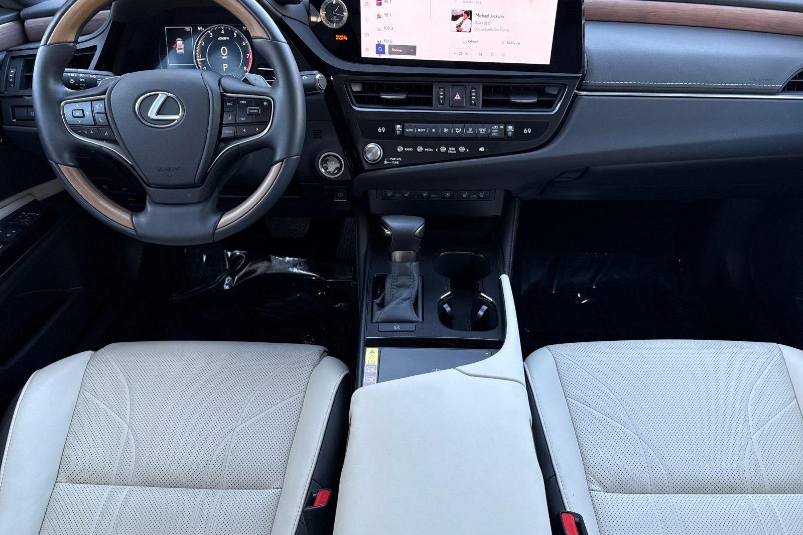 Certified 2025 Lexus ES 350 Luxury image 15