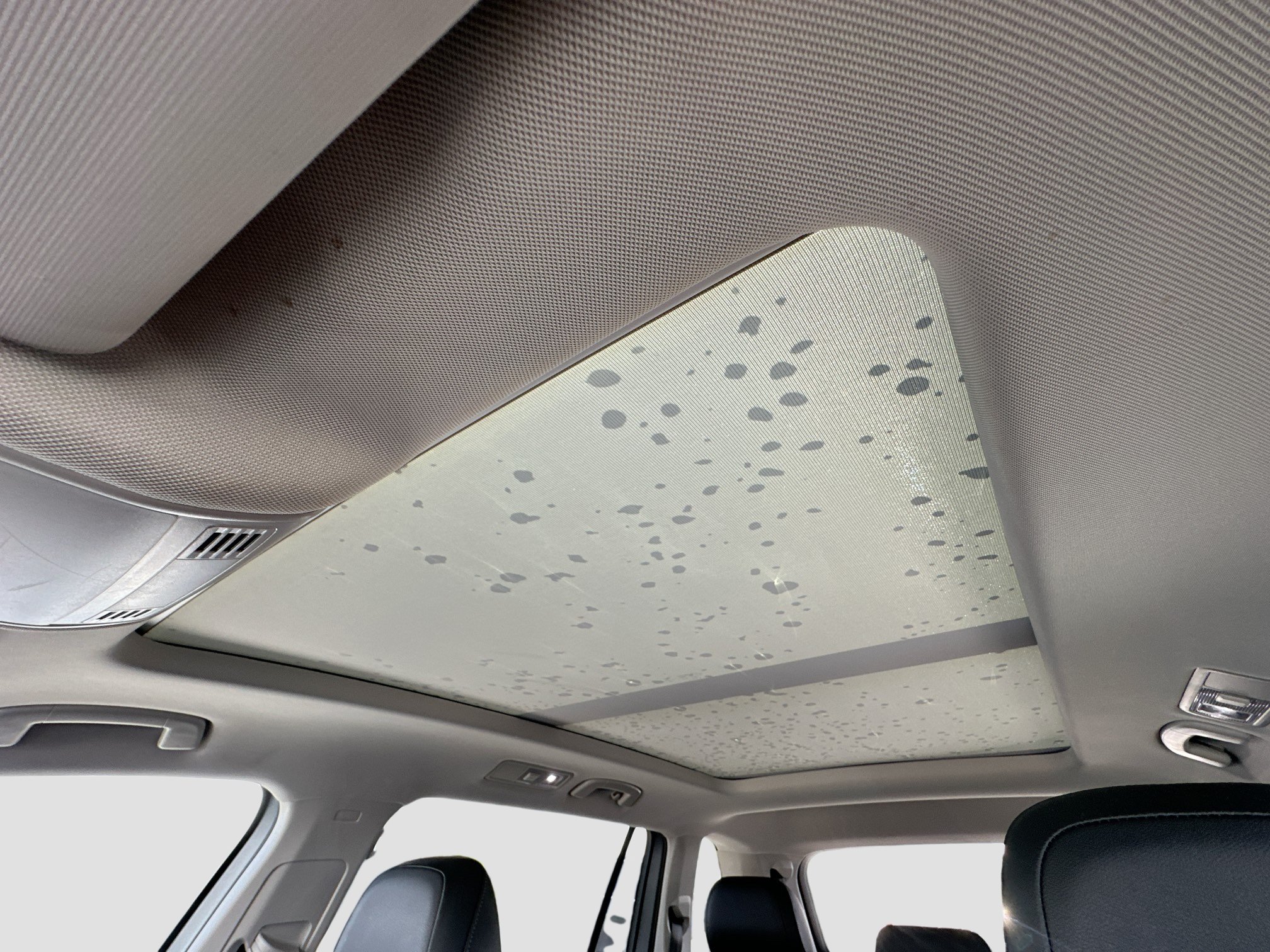 Used 2019 Volkswagen Tiguan SE w/ Panoramic Sunroof Package FWD image 21