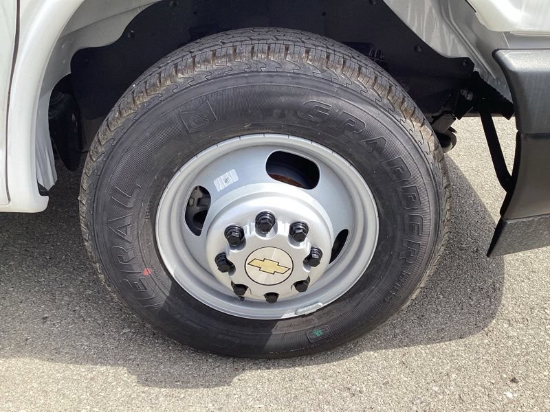 New 2026 Chevrolet Express 3500 w/ Power Convenience Package RWD image 9