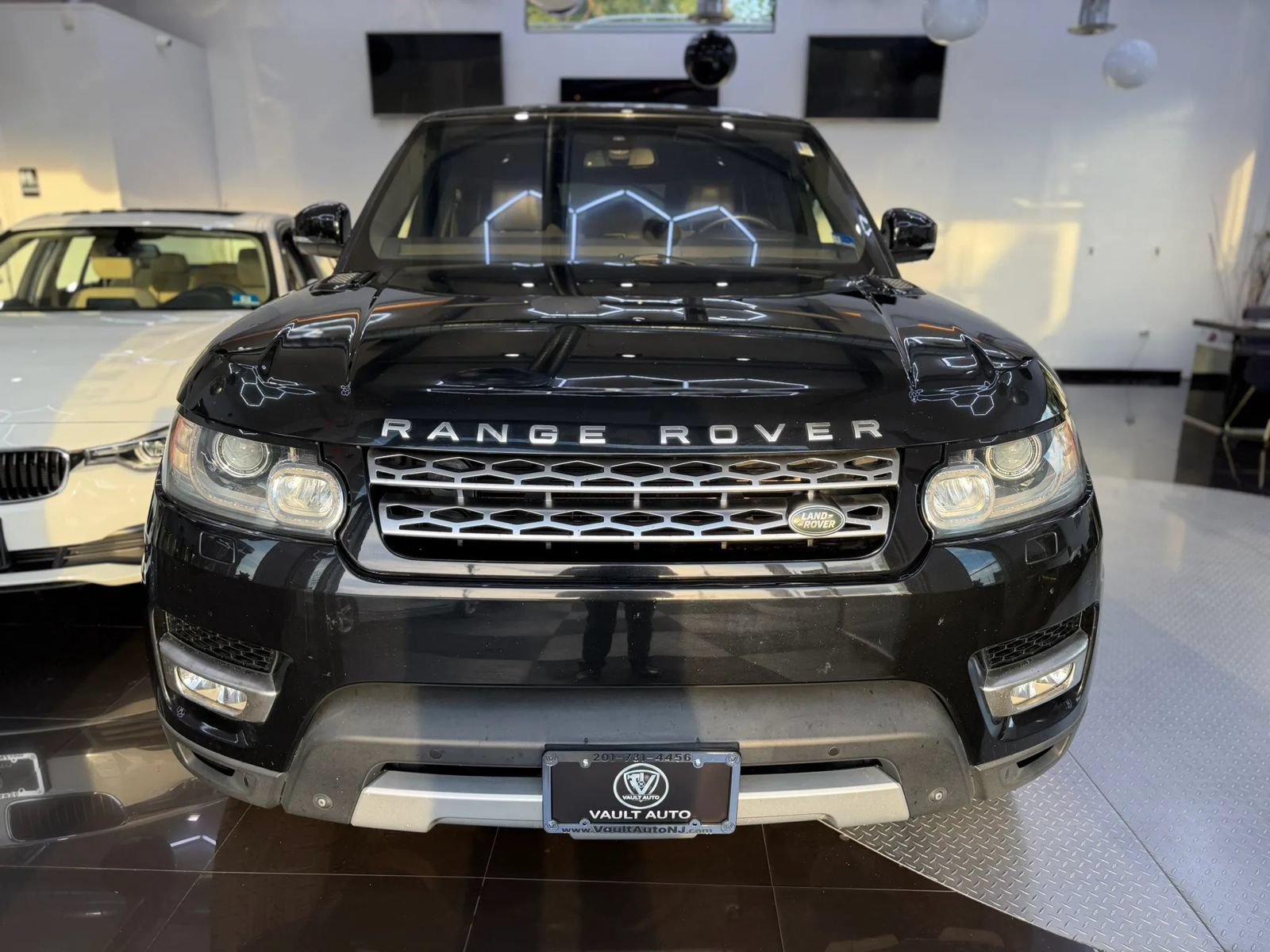 Used 2015 Land Rover Range Rover Sport HSE AWD/4WD image 1
