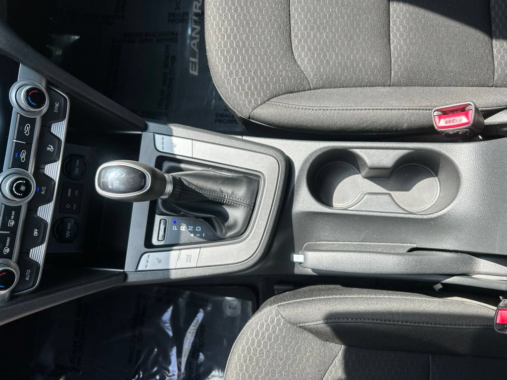 Used 2020 Hyundai Elantra Value Edition w/ Cargo Package (C1) FWD image 16