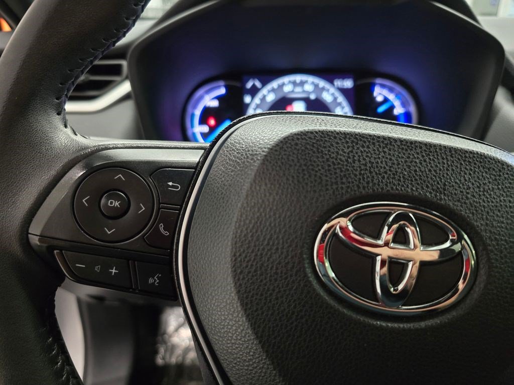 Used 2024 Toyota RAV4 SE AWD/4WD image 18