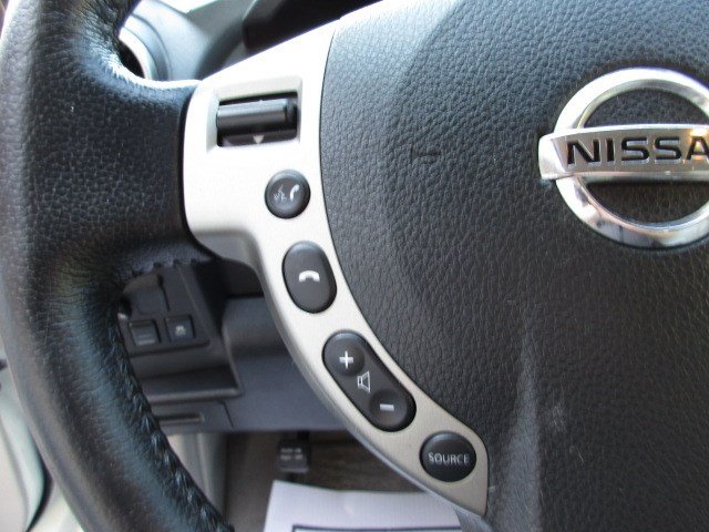 Used 2013 Nissan Rogue SL AWD/4WD image 21