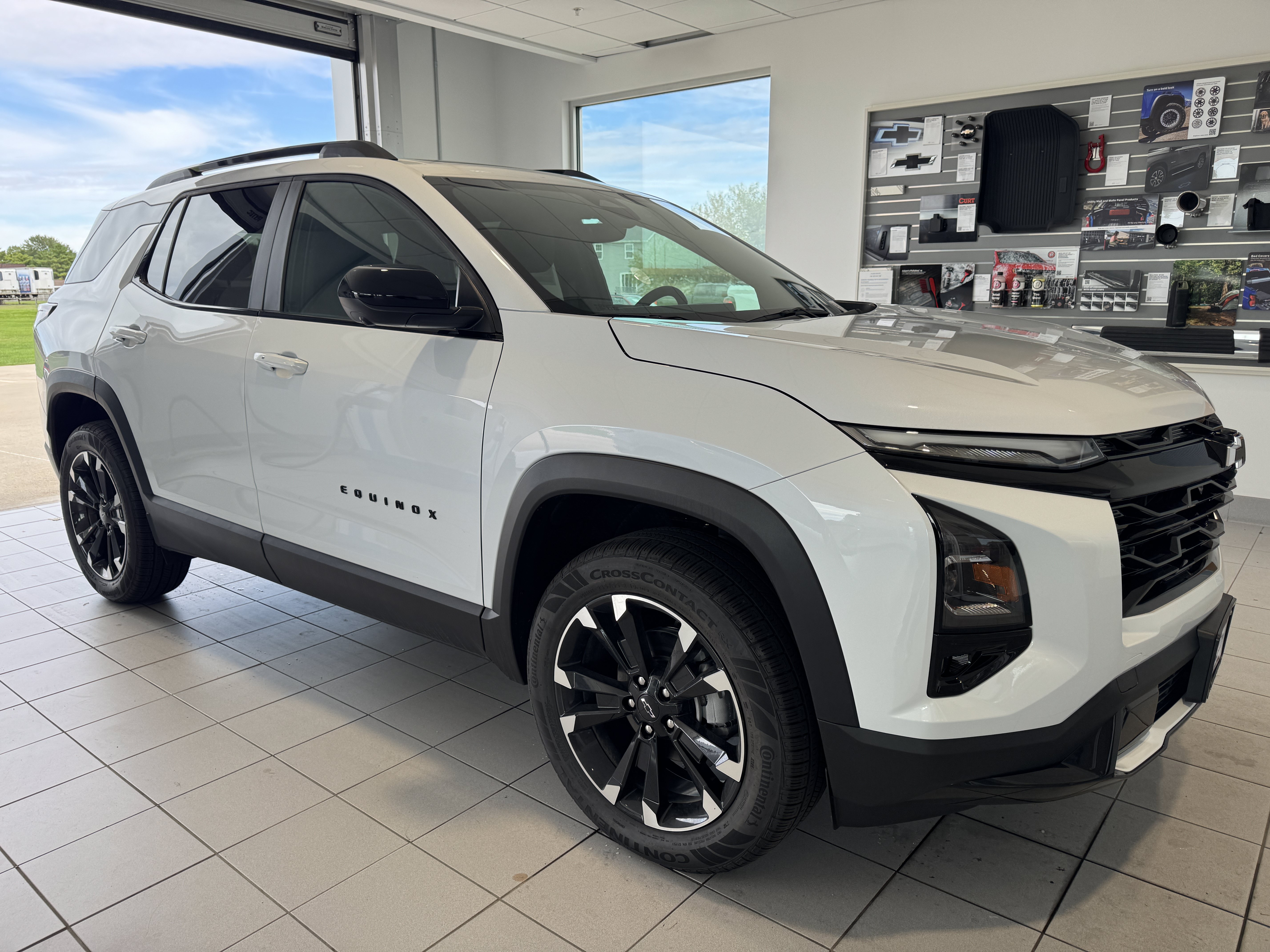 New 2027 Chevrolet Equinox RS w/ Safety and Technology Package AWD/4WD image 6