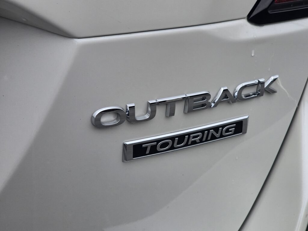 Used 2022 Subaru Outback Touring AWD/4WD image 15