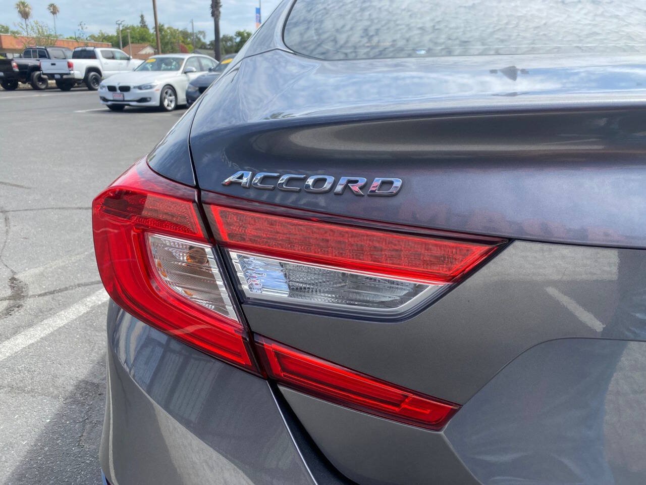 Used 2018 Honda Accord EX-L image 24