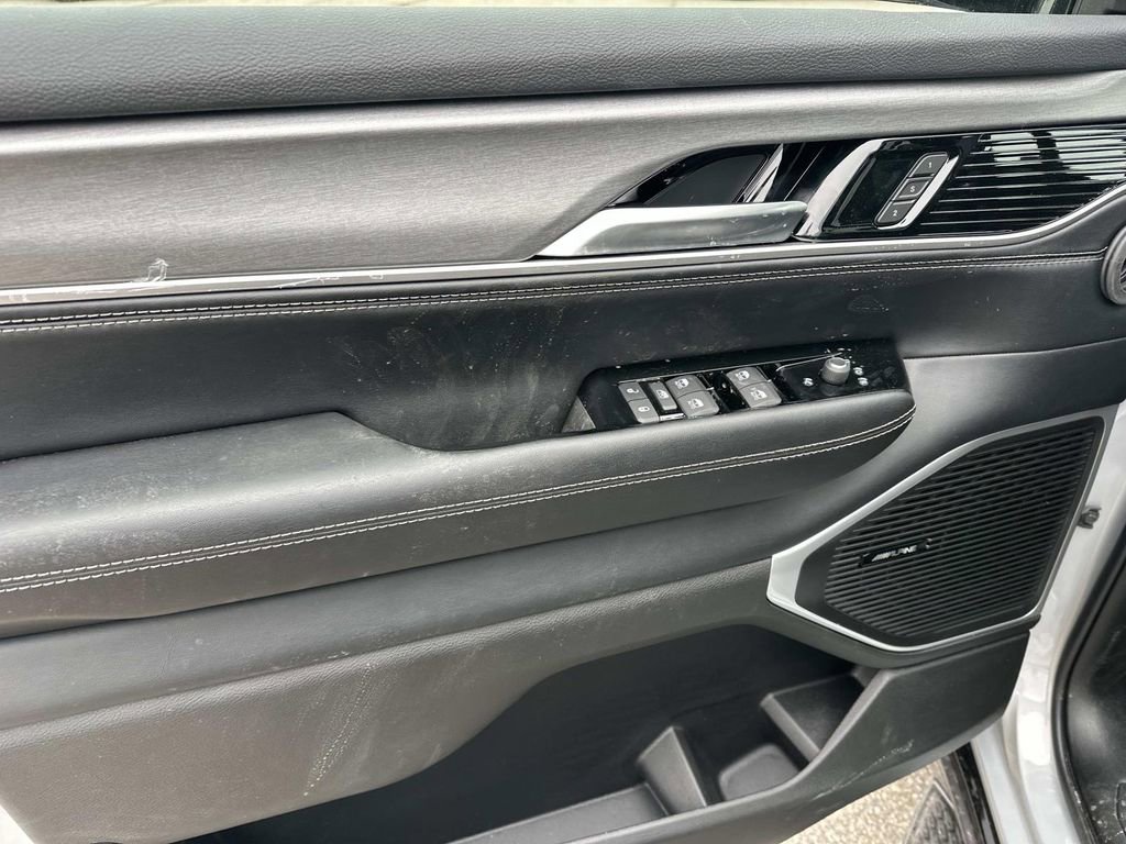 New 2026 Jeep Grand Wagoneer 4WD image 14