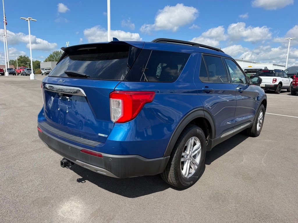 Used 2020 Ford Explorer XLT w/ Equipment Group 202A AWD/4WD image 5