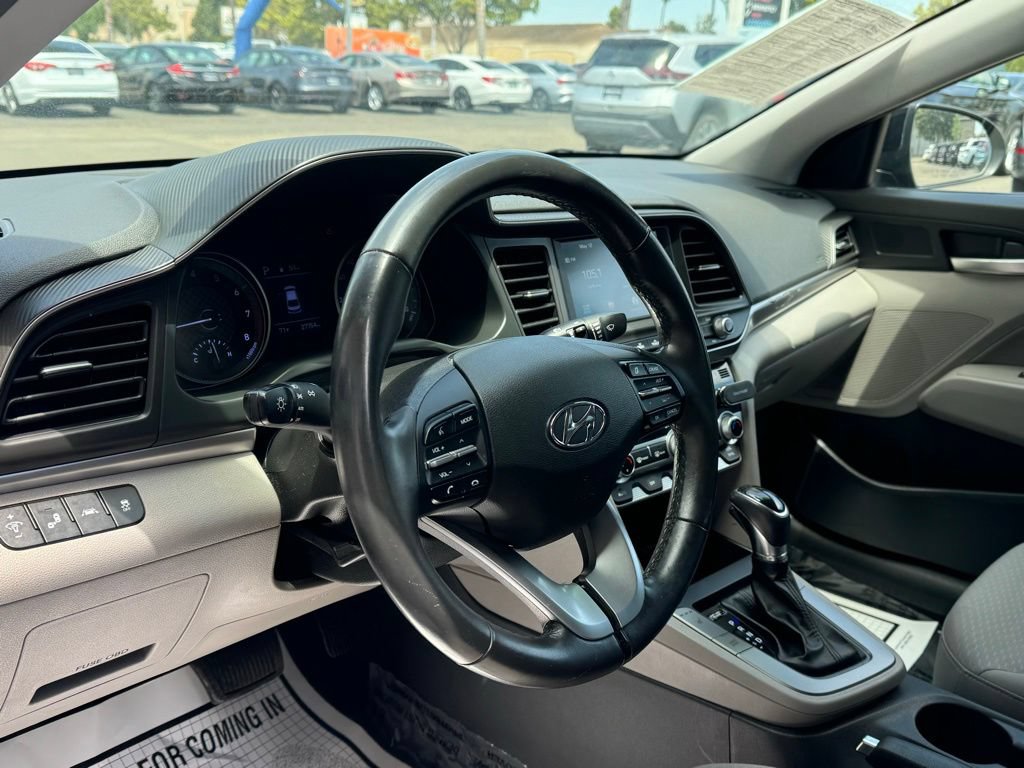 Used 2020 Hyundai Elantra Value Edition w/ Cargo Package (C1) FWD image 10