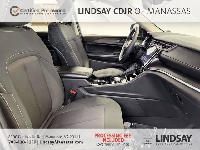 Certified 2023 Jeep Grand Cherokee Laredo AWD/4WD image 16