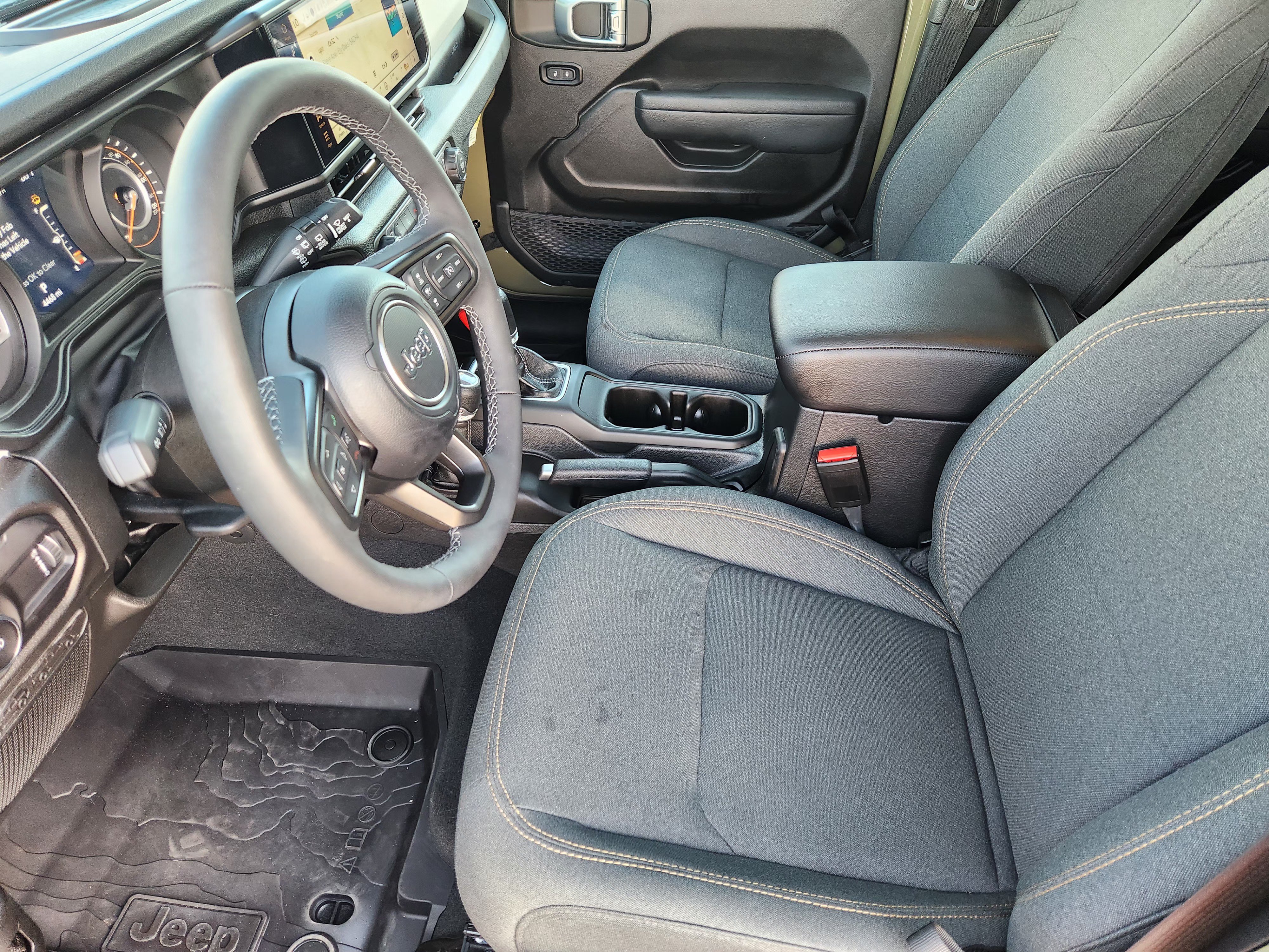 Used 2026 Jeep Wrangler Unlimited Sport AWD/4WD image 13