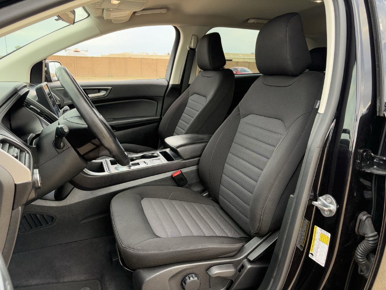 Used 2024 Ford Edge SE w/ Black Appearance Package AWD/4WD image 26