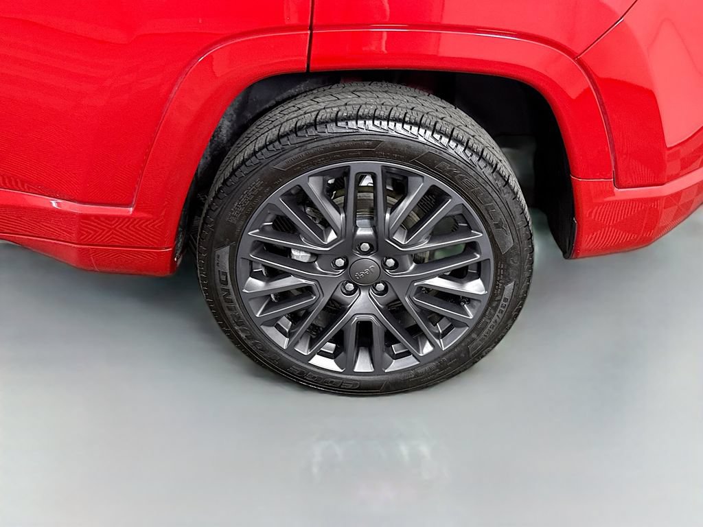 Used 2022 Jeep Compass Limited AWD/4WD image 34