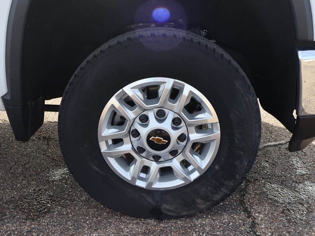 Used 2024 Chevrolet Silverado 2500 LT image 16