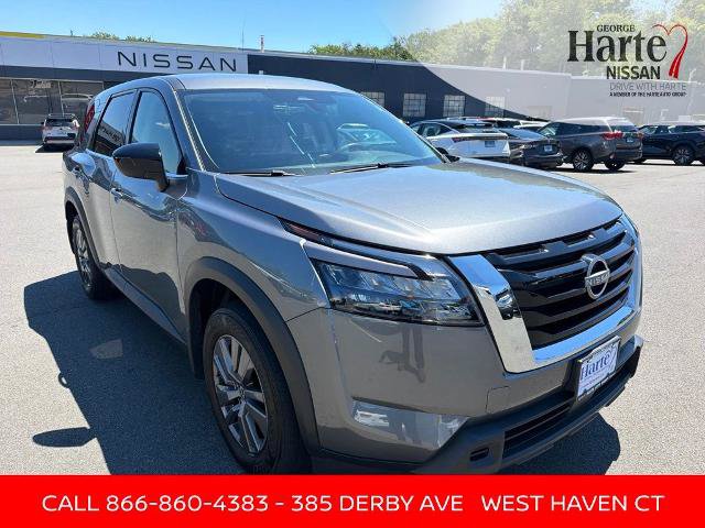Certified 2024 Nissan Pathfinder S AWD/4WD image 2