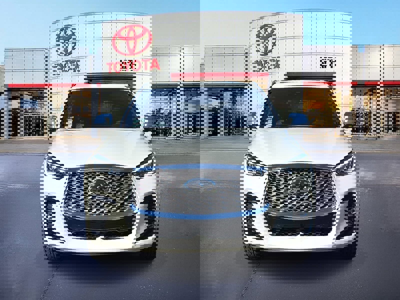 Used 2022 INFINITI QX55 Essential w/ Proassist Package image 2