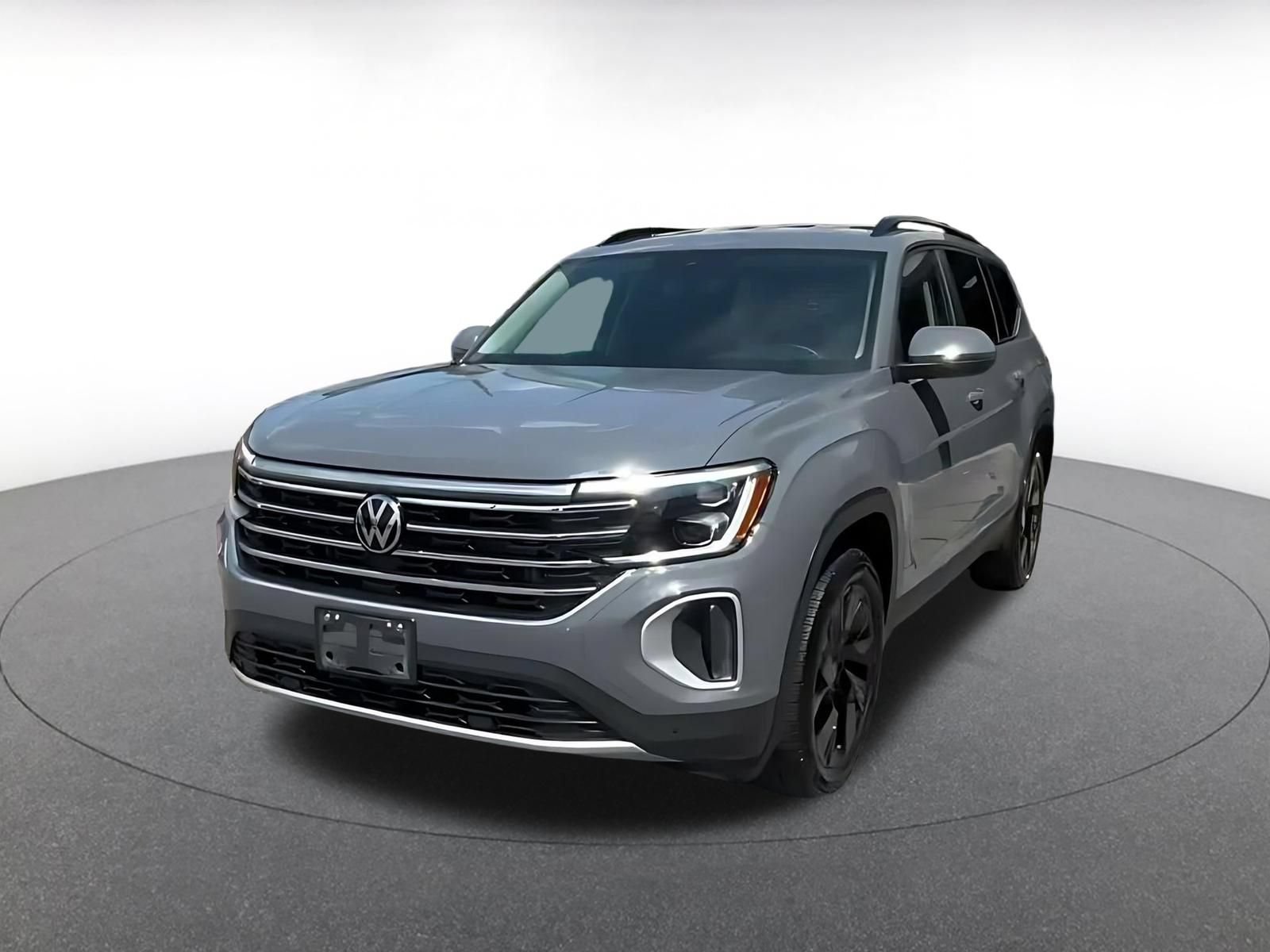 Used 2026 Volkswagen Atlas SE FWD image 5