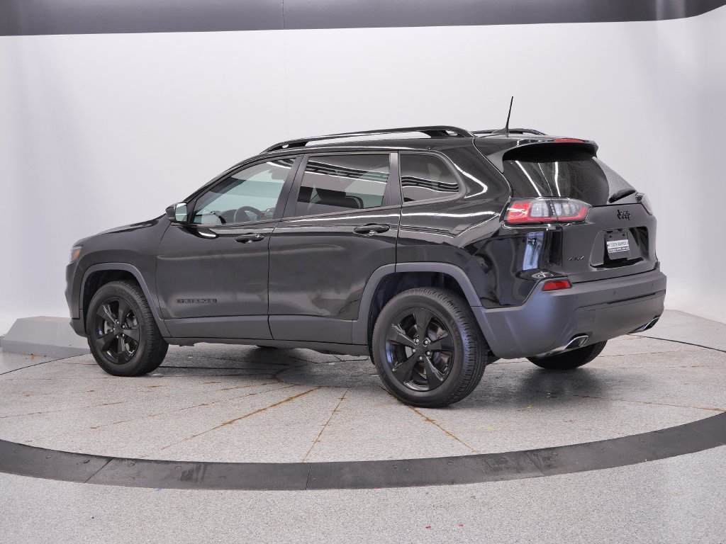 Certified 2019 Jeep Cherokee Latitude Plus AWD/4WD image 3