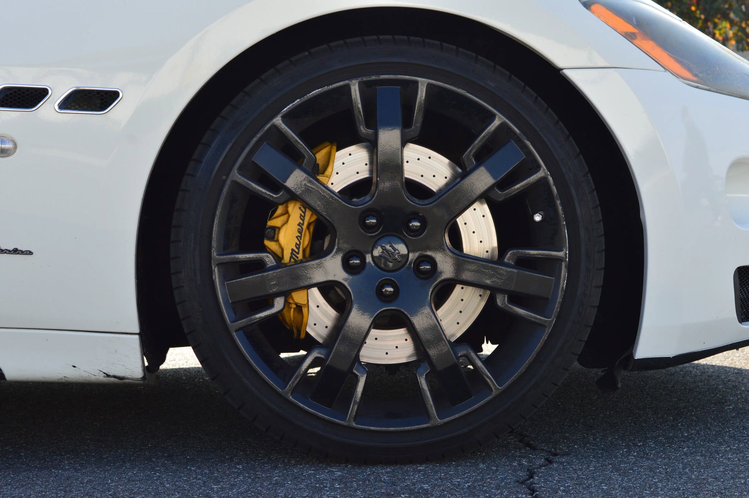 Used 2011 Maserati GranTurismo S image 33