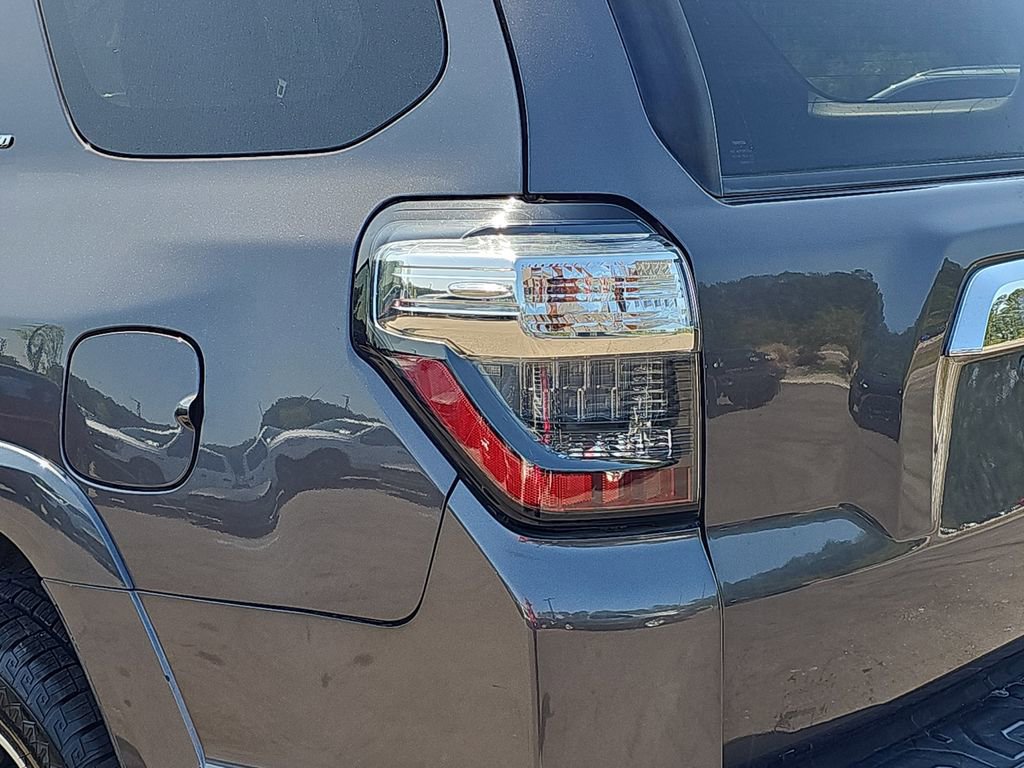 Used 2017 Toyota 4Runner Limited image 36