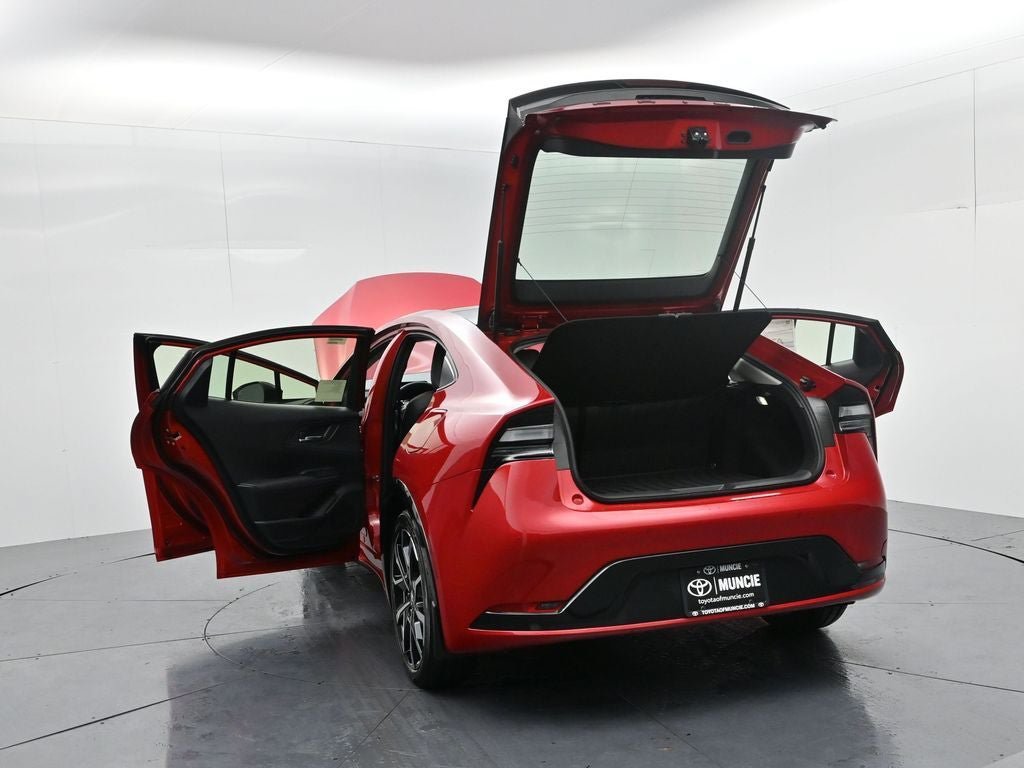 New 2026 Toyota Prius Plug-In Hybrid FWD image 64